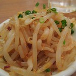 山岸一雄製麺所 - 「つけ麺生ビールセット」のもやしのおつまみ