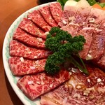 やきにくハウスおおはし - おおはし特選盛り合わせ　7,980円（特選のサーロイン、リブロース、カルビ、ハラミ）
