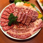 やきにくハウスおおはし - おおはし特選盛り合わせ　7,980円（特選のサーロイン、リブロース、カルビ、ハラミ）