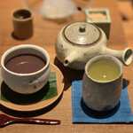 ZEN CAFE - 季節のお菓子
      冷やし汁粉（ミルクプリンとイチジクの上から、たっぷりと冷やし汁粉をかけたもの）
      ドリンクセット　煎茶