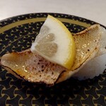 はま寿司  - のどぐろ