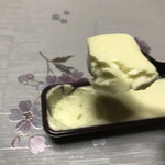 FROM - ずんだの特濃半生チーズ
少しピンぼけしました　m(_ _)m
ＦＲＯＭの特濃半生チーズは完全にピンぼけ不採用