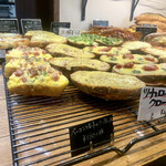 エルポール - 以前いただいた時から、
      個人的に好きなパンです