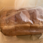 エルポール - バンドミバン　税抜　２斤で、500円‼️