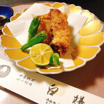 四季料理・ふぐ料理 白樺 - フグの唐揚げ