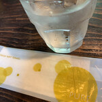 cafe 風楽里 - おしぼりと水