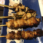 本格炭火焼鳥 とりべえ - 