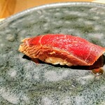 鮨 唐島 - 赤身のヅケ