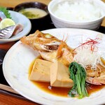 [Limited quantity] Boiled fresh fish set meal