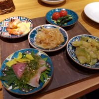 紅梅本楼 - 