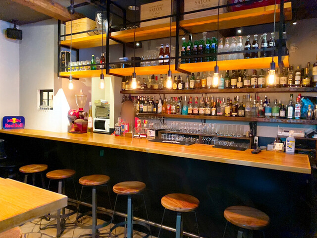 Cafe Bar Van 外苑前 バー 食べログ