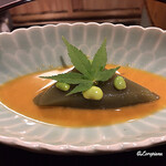 御料理 寺沢 - 自家製海胆醤油で味わう水無月豆腐