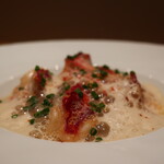 フィエルテ - ブルターニュ産 オマールブルー/ジロール茸アップ