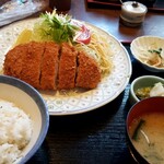 Tonkatsu Kimuraya - ロースカツ定食。普通ので十分美味しい♪