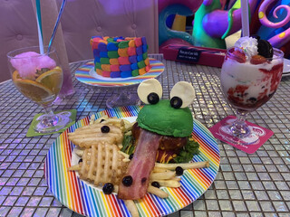 KAWAII MONSTER CAFE - 