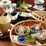 <All rooms are private rooms> ``Kagomori'' packed with seasonal ingredients from Hokushinetsu, etc. - 5 dishes in total -