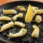 Squid ink paella