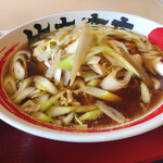 竹本商店 つけ麺開拓舎 - 本場大館きりたんぽ風弾力比内地鶏中華そば
            