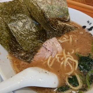 横浜家系 麺屋はやぶさ_1