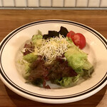 文化商店 - 自家製ドレッシングのサラダ