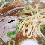 Tajima Ramen Kasugamoriten - 麺とチャーシュー、メンマ