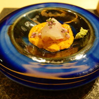 すし昇 - 東沢水産 雲丹、2.5㌔アズキマス(アコウ)1週間寝かせ、ボタン海