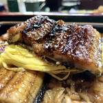 萬歳屋 - 料亭だけにかなり上品な蒸篭蒸しで塩分も甘味も抑え気味なのに旨い♪