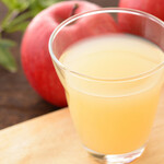 ripe apple juice