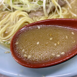 Ramen Shoppu - 愛媛県のラーショさんのスープ。好きなんです！