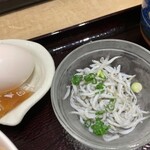 湘南 魚つる - 温泉卵と釜揚げしらす