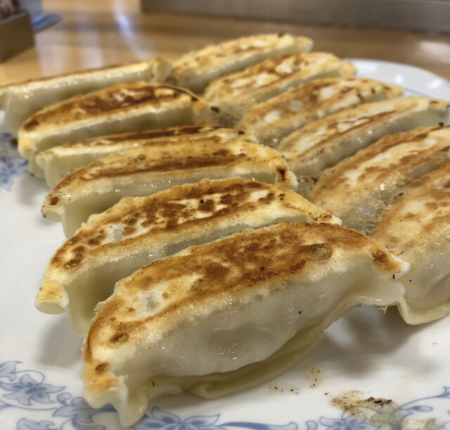 ぎょうざの満洲 西中島南方店 西中島南方 餃子 食べログ