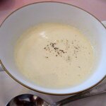ベルクール - さっぱりした冷製コーンスープ！