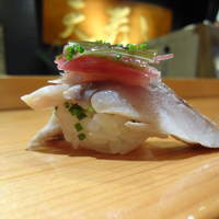 天寿し 京町店 - シメサバ・・昆布とミョウガで・・。