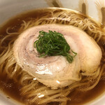 飯田商店 - 湯河原本店　「冷凍かけしょうゆらぁ麺（3食）とチャーシュー300gブロックのセット」5500円　※ネギだけ自前