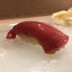 うを徳 - 中とろ（握り）