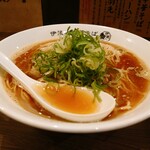 打ち立て中華そば 伊蔵八 - 中華そば@¥750+大盛¥100　photo by foodie