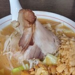 自家製餃子 豚骨タンメン 六花 - 豚骨味噌タン麺