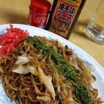 道の駅どまんなか たぬま - ベイシアで買ったマック食品焼きそば(生麺3袋入り)100円とのコラボ