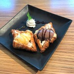 カフェ ランデヴー - クロワッサンワッフル