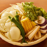 ジンギスカン慶彦 - 季節ごとに変わる、季節の旬野菜盛り合わせ