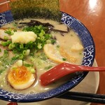 博多ラーメン鶴亀堂 - 