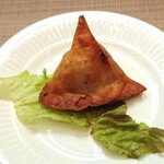 ANAS DOSA BIRYANI - サモサ  揚げたてが出てくるのはとても嬉しい