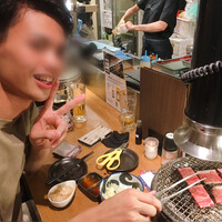 個室焼肉匠 - 三男は目のデカい須田正樹、人により斎藤工かな？