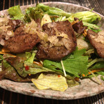 134306466 - 網焼き牛タンのサラダ