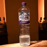 バー ル・サロン - こだわりの水