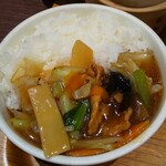 ニューちゃいな - プチランチの選べるミニ御飯の中華丼(R2.8.2撮影)