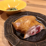 一碗水 - 骨付きもも肉アップ