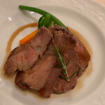 Bistro Champ - イベリコ豚のポアレ ローズマリー風味のソース