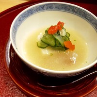 日本料理 直 - 昼・月替わり3500円の胡麻豆腐（冬瓜のスリ流し）