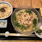 なにわ翁 - 冷や汁そばと鮭と芽ひじきのたき込みごはん